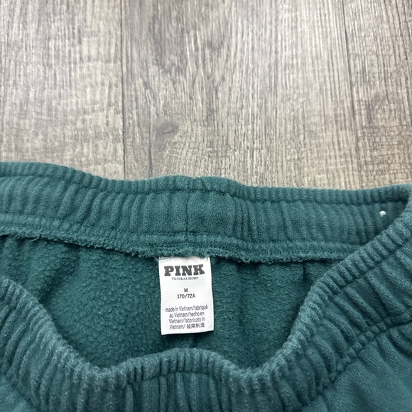 PINK Victoria’s Secret Cropped Capri Gameday Club Fleece Sweatpants - Picture 5 of 8